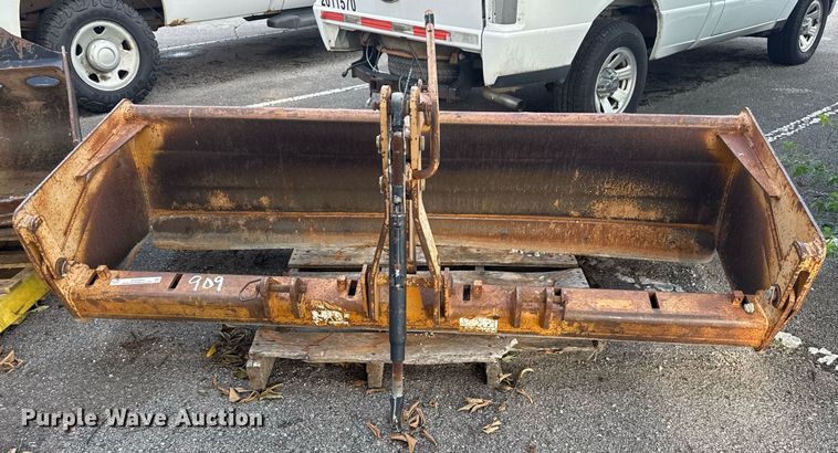 image for item EG8498 Box blade