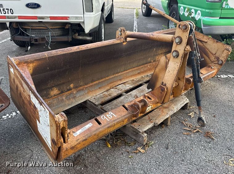 image for item EG8498 Box blade