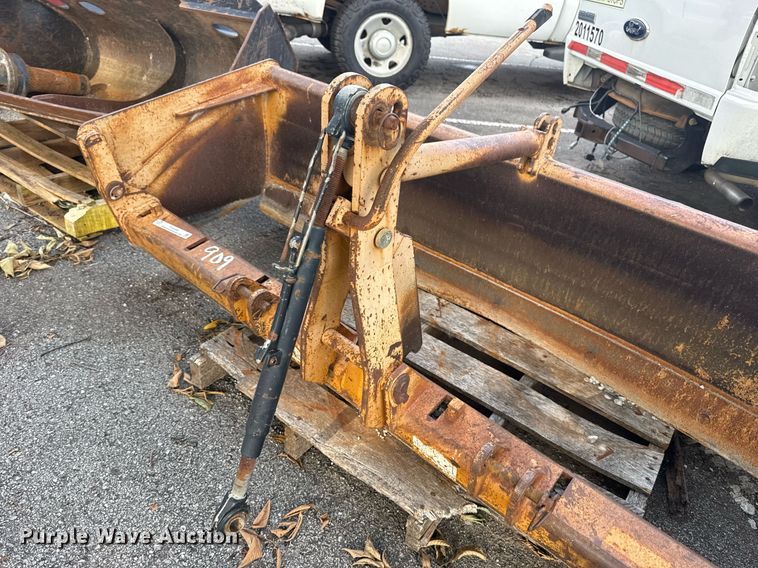 image for item EG8498 Box blade