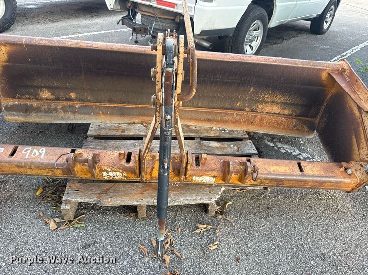 image for item EG8498 Box blade