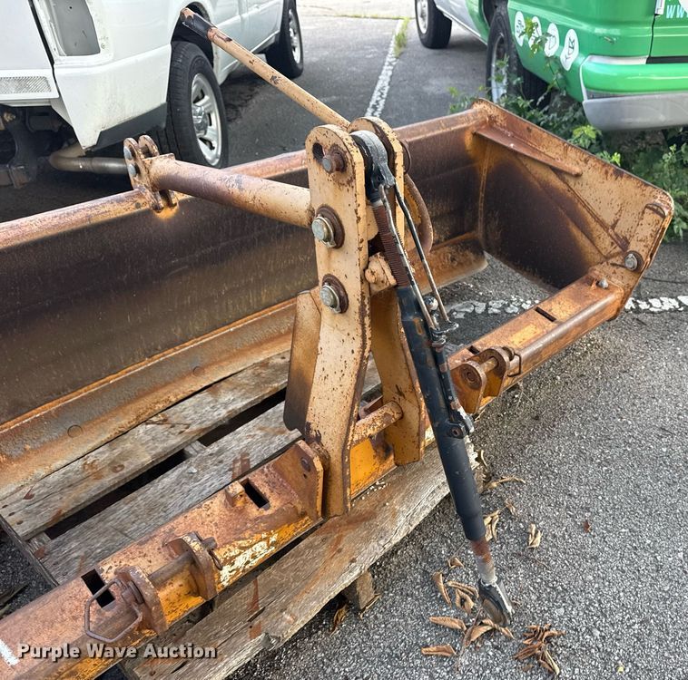 image for item EG8498 Box blade