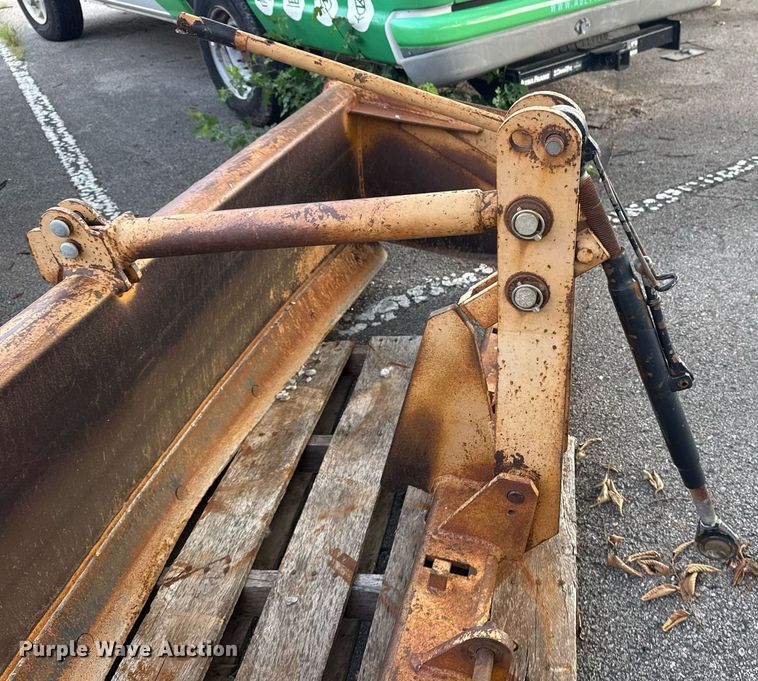 image for item EG8498 Box blade