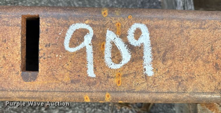 image for item EG8498 Box blade