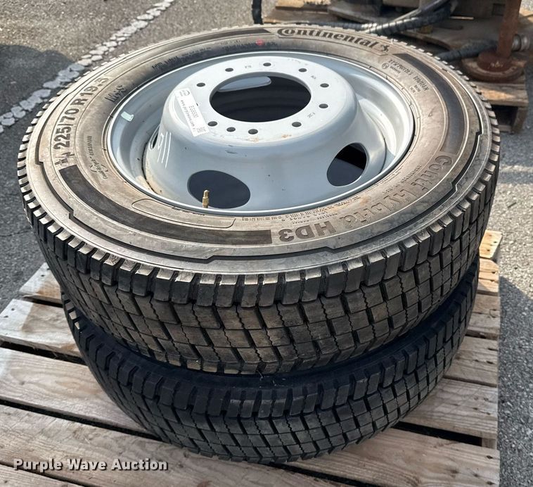 image for item EG8500 (2) Continental 225/70R19.5 tires and wheels