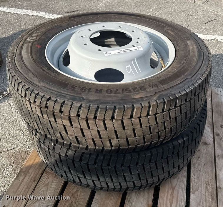 image for item EG8500 (2) Continental 225/70R19.5 tires and wheels