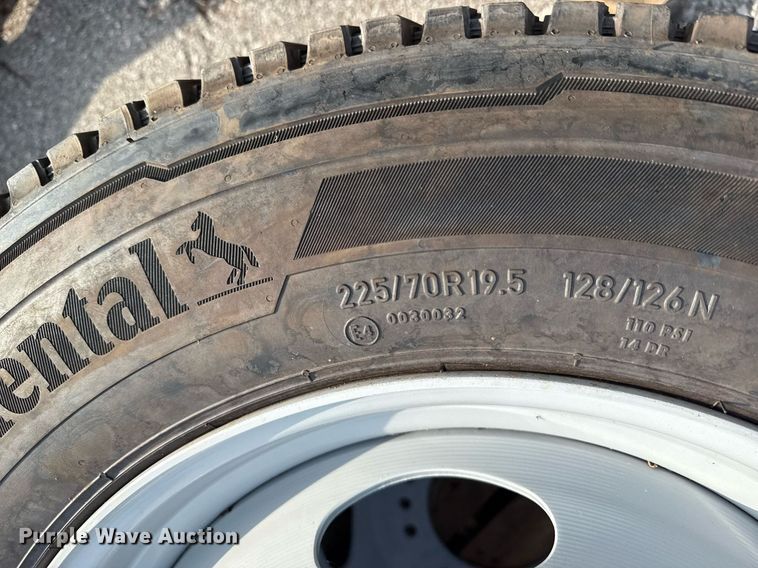 image for item EG8500 (2) Continental 225/70R19.5 tires and wheels