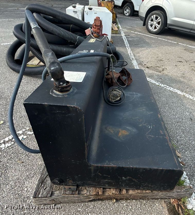 image for item EG8508 ProMaxx auxiliary fuel tank