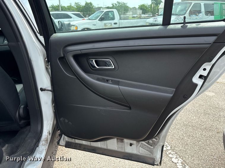 image for item EG8515 2016 Ford Taurus Police Interceptor 