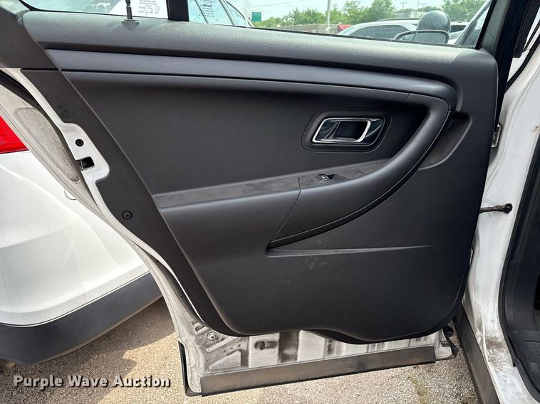 image for item EG8515 2016 Ford Taurus Police Interceptor 