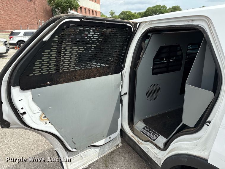 image for item EG8517 2015 Ford Explorer Police Interceptor SUV