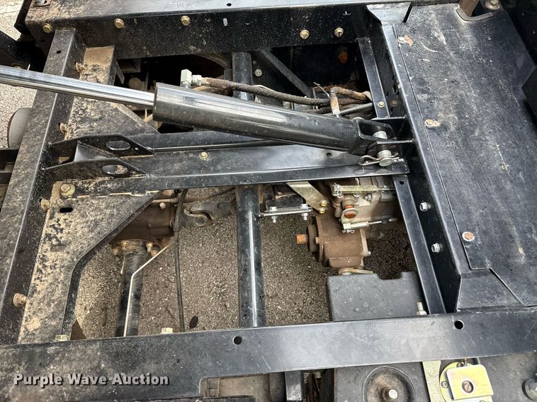 image for item EG8519 2012 Cushman Turf-Truckster utility vehicle