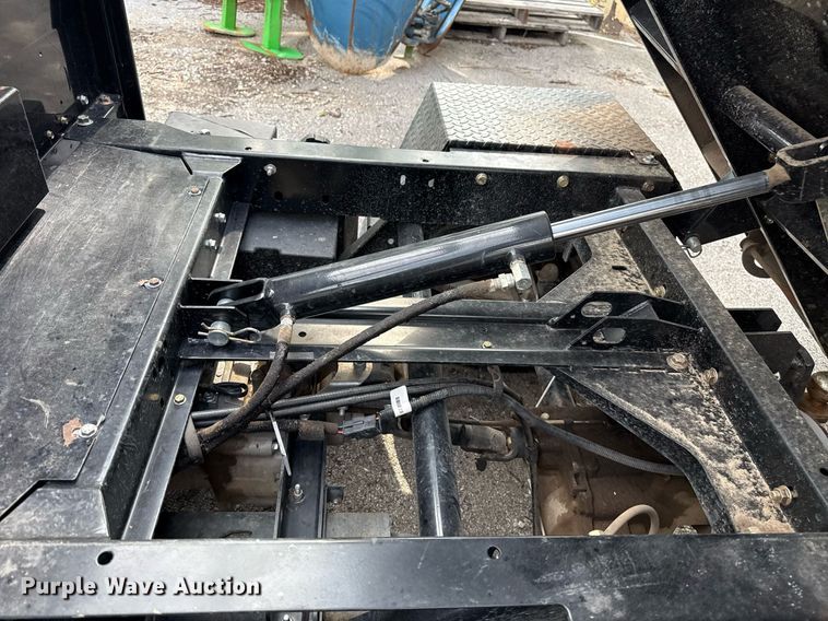 image for item EG8519 2012 Cushman Turf-Truckster utility vehicle