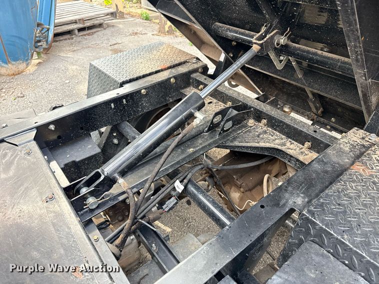 image for item EG8519 2012 Cushman Turf-Truckster utility vehicle