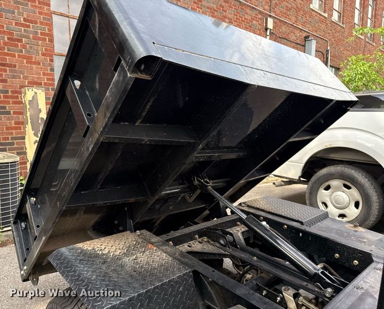 image for item EG8519 2012 Cushman Turf-Truckster utility vehicle