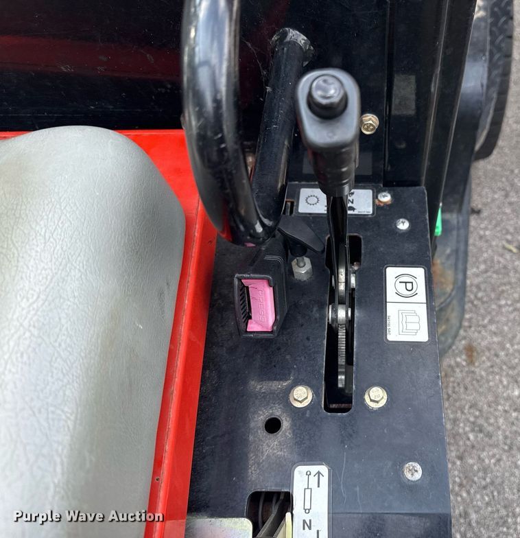 image for item EG8519 2012 Cushman Turf-Truckster utility vehicle