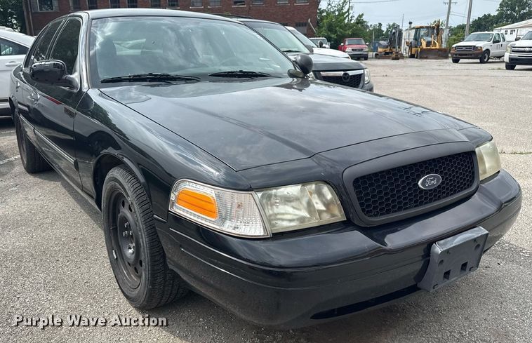 image for item EG8521 2011 Ford Crown Victoria Police Interceptor 