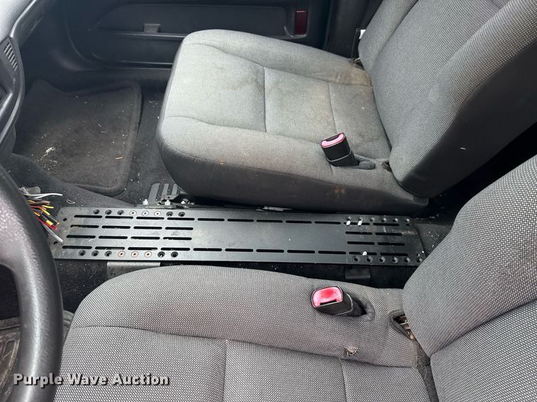 image for item EG8521 2011 Ford Crown Victoria Police Interceptor 