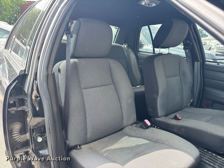 image for item EG8521 2011 Ford Crown Victoria Police Interceptor 