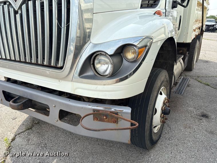 image for item EG8522 2011 International 7400 dump truck