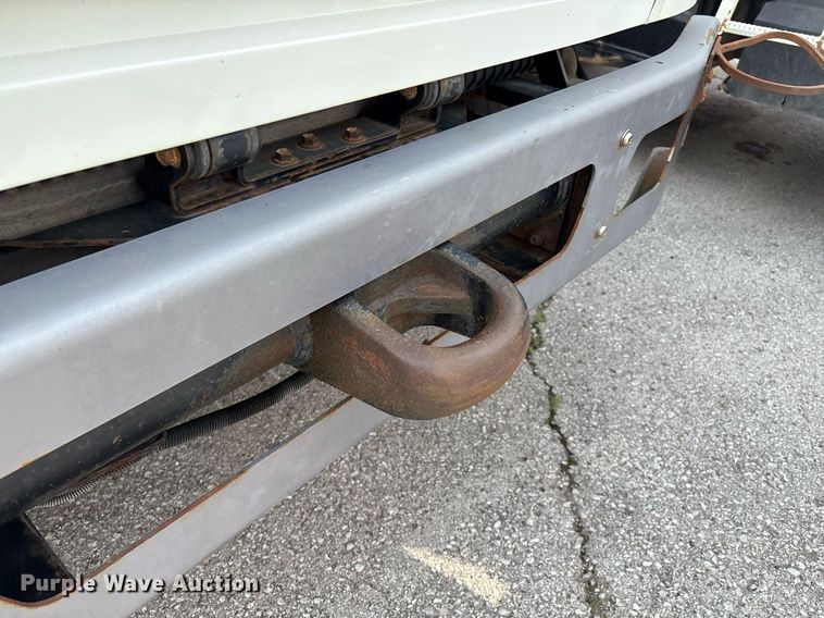 image for item EG8522 2011 International 7400 dump truck