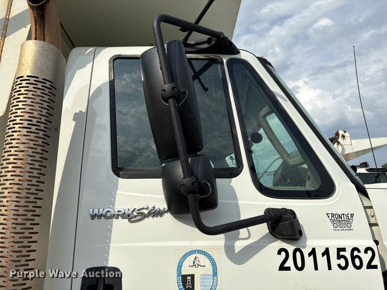 image for item EG8522 2011 International 7400 dump truck