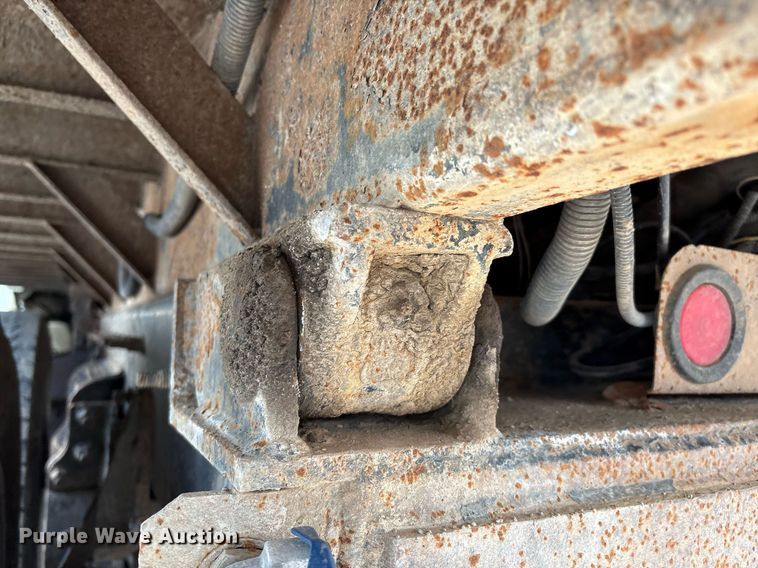 image for item EG8522 2011 International 7400 dump truck