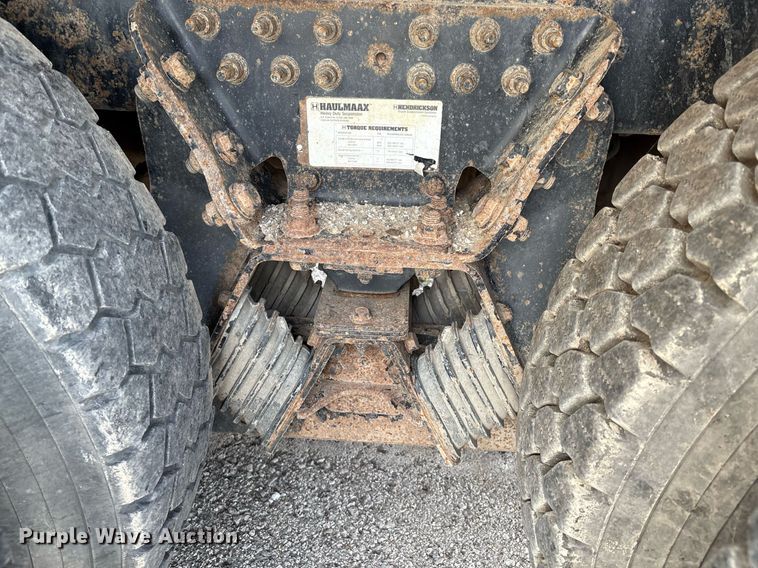 image for item EG8522 2011 International 7400 dump truck