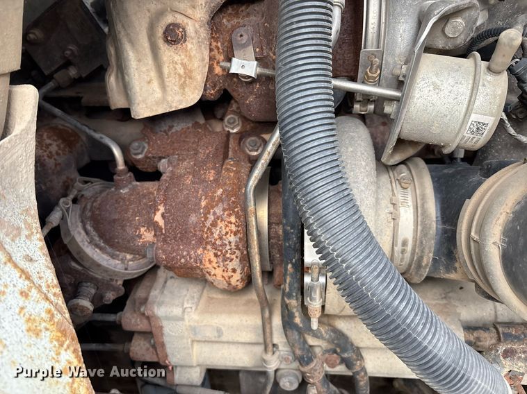 image for item EG8522 2011 International 7400 dump truck