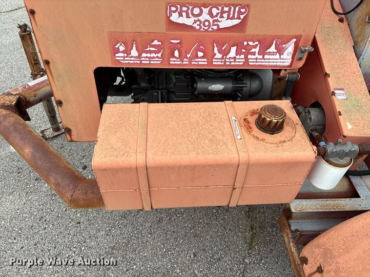 image for item EG8524 1995 Graverly Pro Chip 395 wood chipper