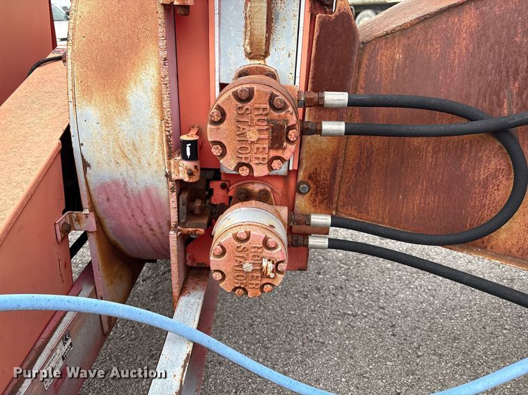 image for item EG8524 1995 Graverly Pro Chip 395 wood chipper