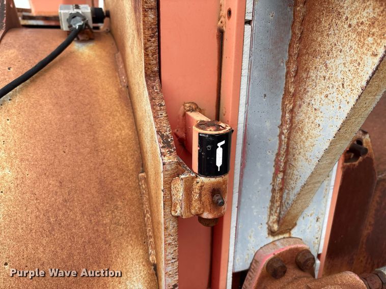 image for item EG8524 1995 Graverly Pro Chip 395 wood chipper