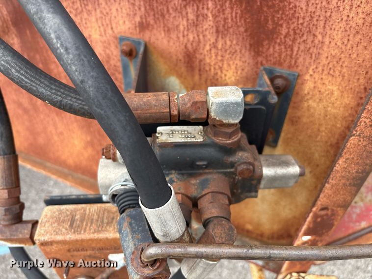 image for item EG8524 1995 Graverly Pro Chip 395 wood chipper