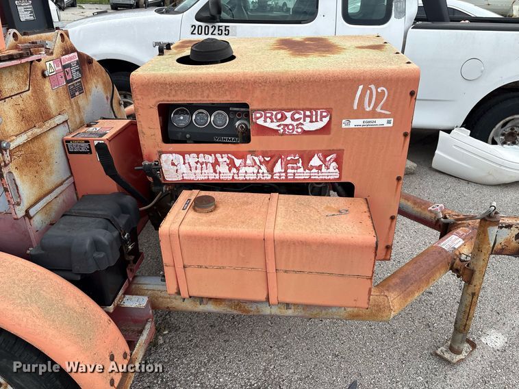 image for item EG8524 1995 Graverly Pro Chip 395 wood chipper