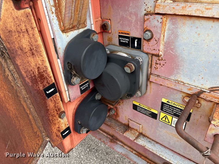 image for item EG8524 1995 Graverly Pro Chip 395 wood chipper