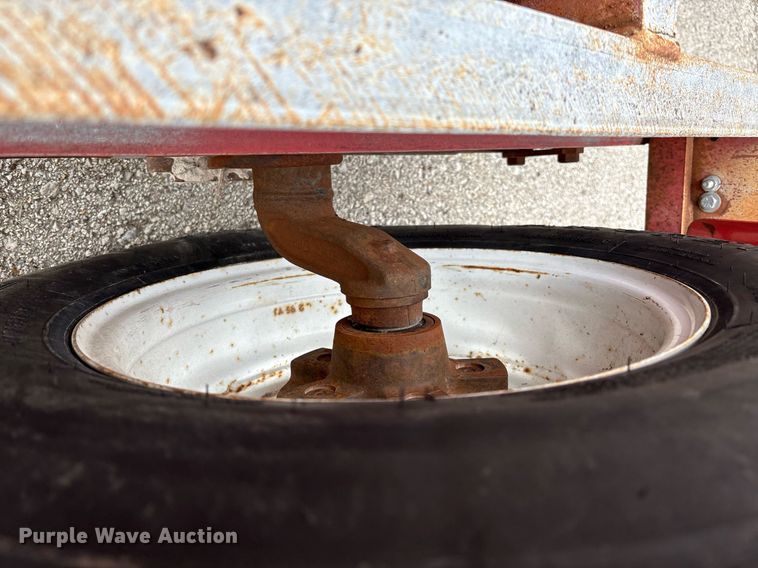 image for item EG8524 1995 Graverly Pro Chip 395 wood chipper