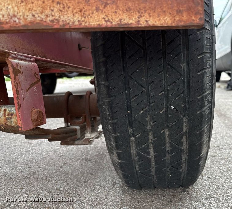 image for item EG8524 1995 Graverly Pro Chip 395 wood chipper