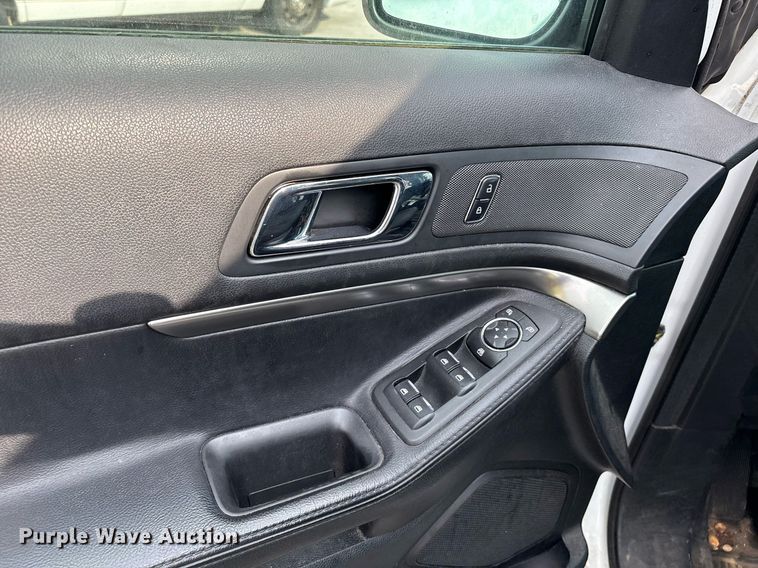 image for item EG8525 2016 Ford Explorer Police Interceptor SUV