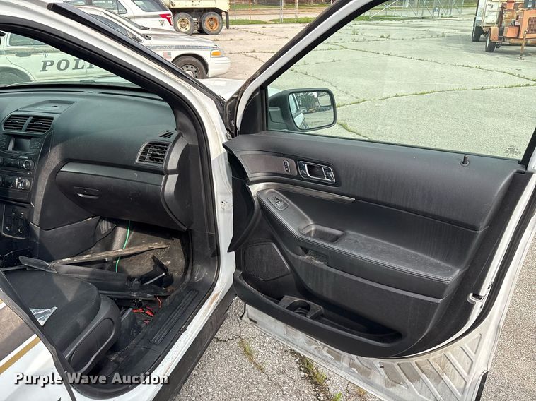 image for item EG8525 2016 Ford Explorer Police Interceptor SUV