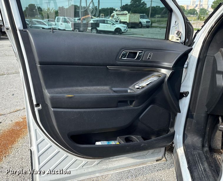 image for item EG8526 2016 Ford Explorer Police Interceptor SUV