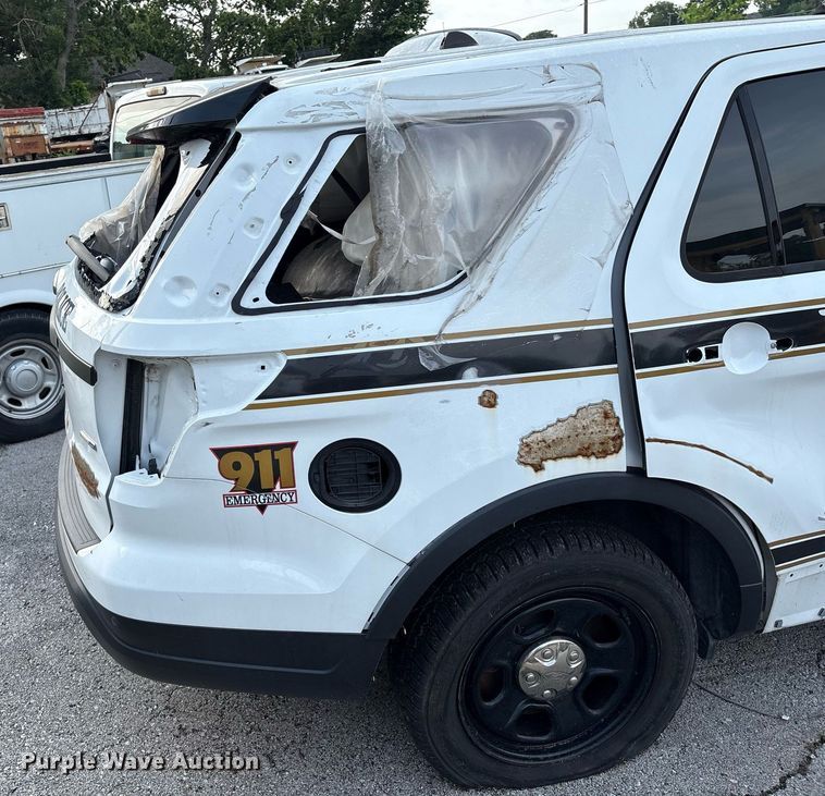 image for item EG8527 2017 Ford Explorer Police Interceptor SUV