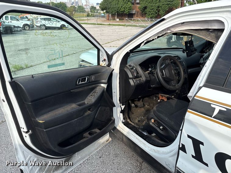 image for item EG8527 2017 Ford Explorer Police Interceptor SUV