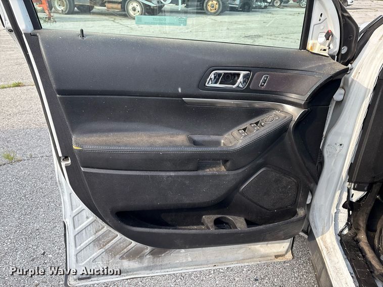 image for item EG8527 2017 Ford Explorer Police Interceptor SUV