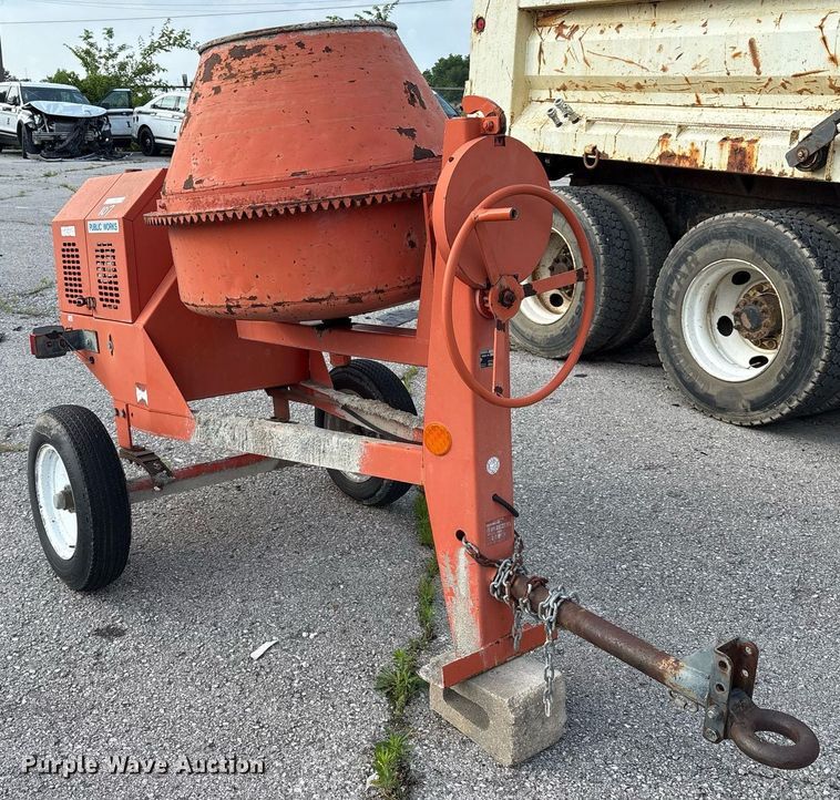 image for item EG8529 2003 Multiquip MC-92 concrete mixer