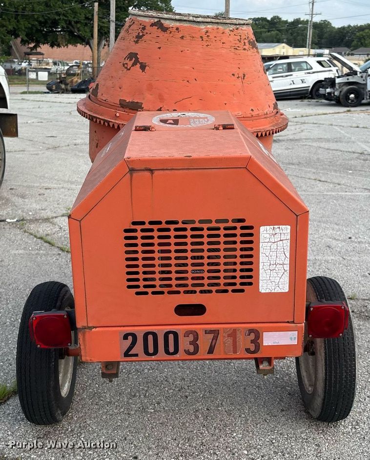 image for item EG8529 2003 Multiquip MC-92 concrete mixer