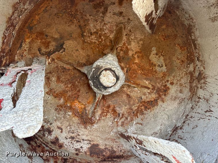 image for item EG8529 2003 Multiquip MC-92 concrete mixer