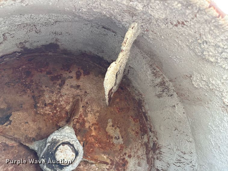 image for item EG8529 2003 Multiquip MC-92 concrete mixer