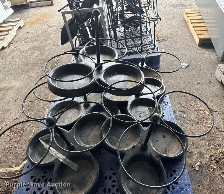 image for item EG8532 Lazy Susan turntables