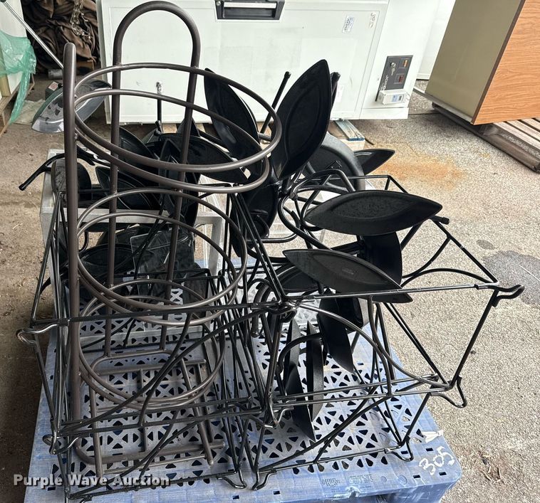 image for item EG8532 Lazy Susan turntables