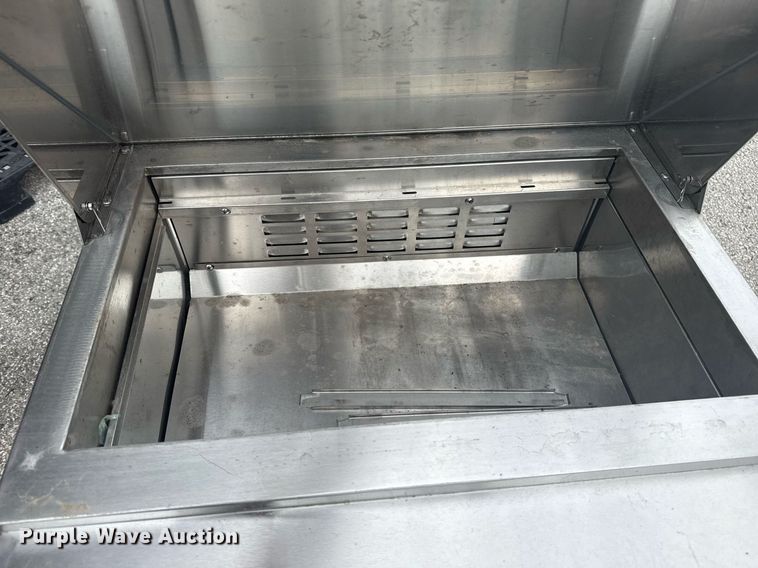 image for item EG8533 Avantco 178SSPT27 refrigerated sandwich prep table