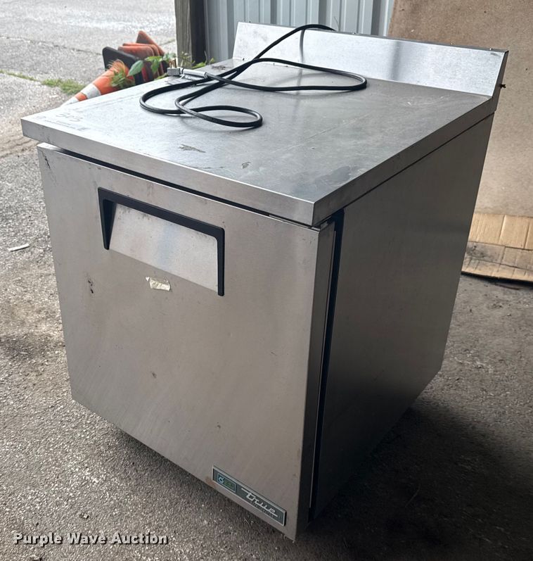 image for item EG8534 True Refrigeration TWT-27-HC worktop refrigerator